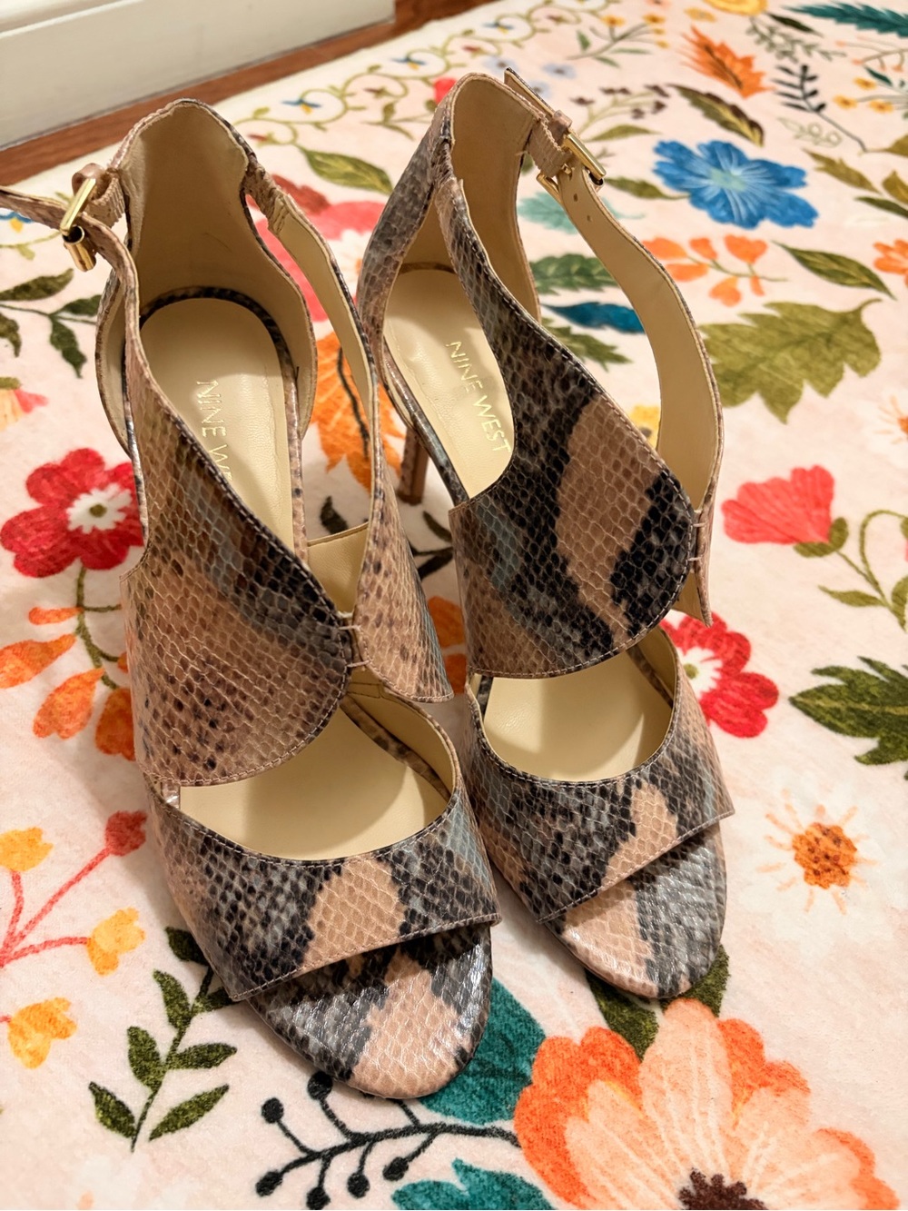 Nine West Size 8 Open Toe Shoes